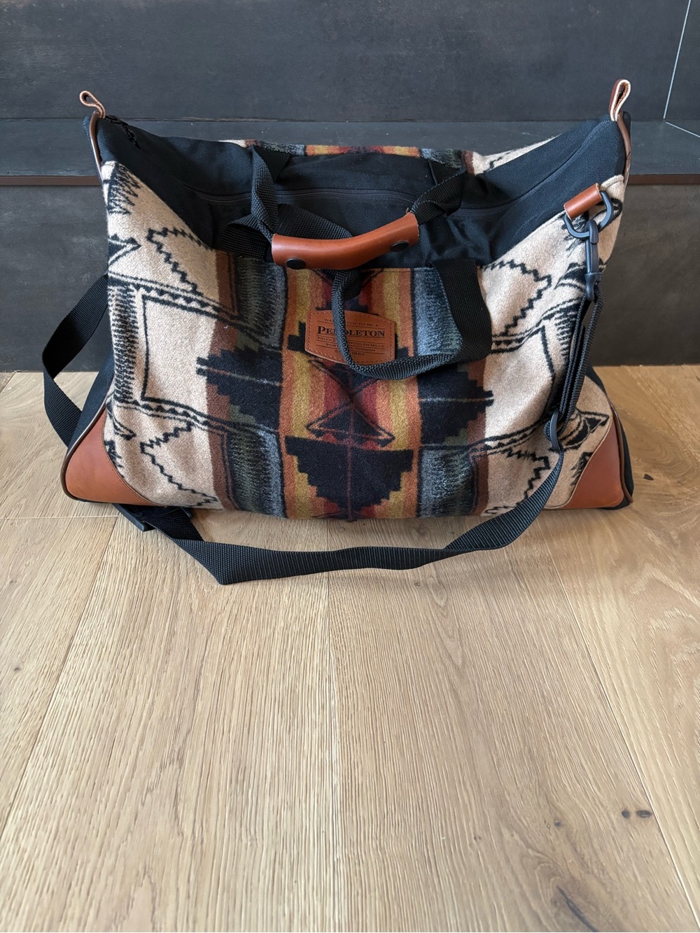 Pendleton Southwestern Wool Blend Weekender Duffle Travel Bag, Leather, Rancher - Picture 16 of 16